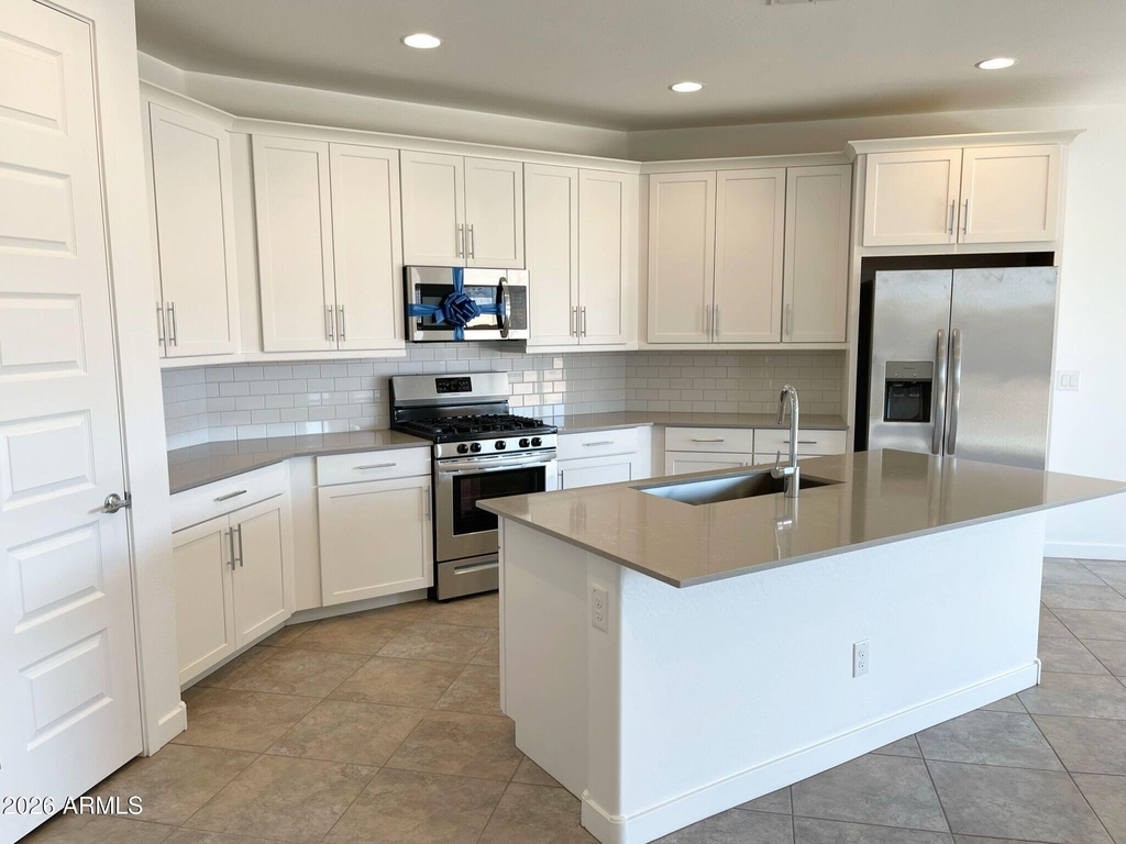 4622 N 192nd Lane - Photo 4