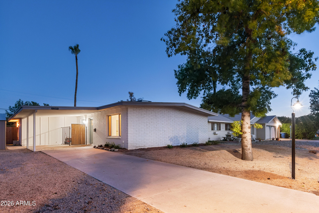 1249 E Bishop Drive - Photo 17