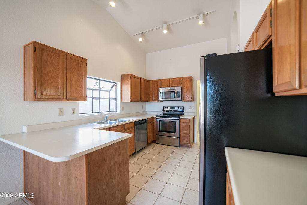 9210 N 104th Place - Photo 10