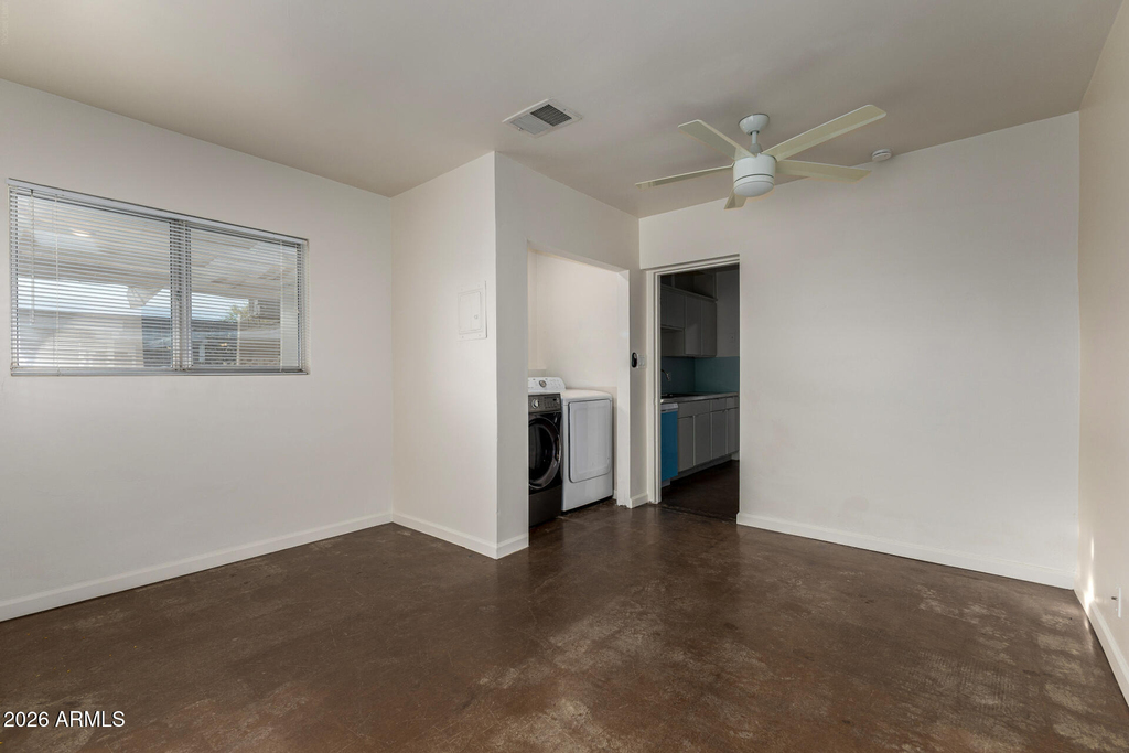 365 E Weldon Avenue - Photo 8