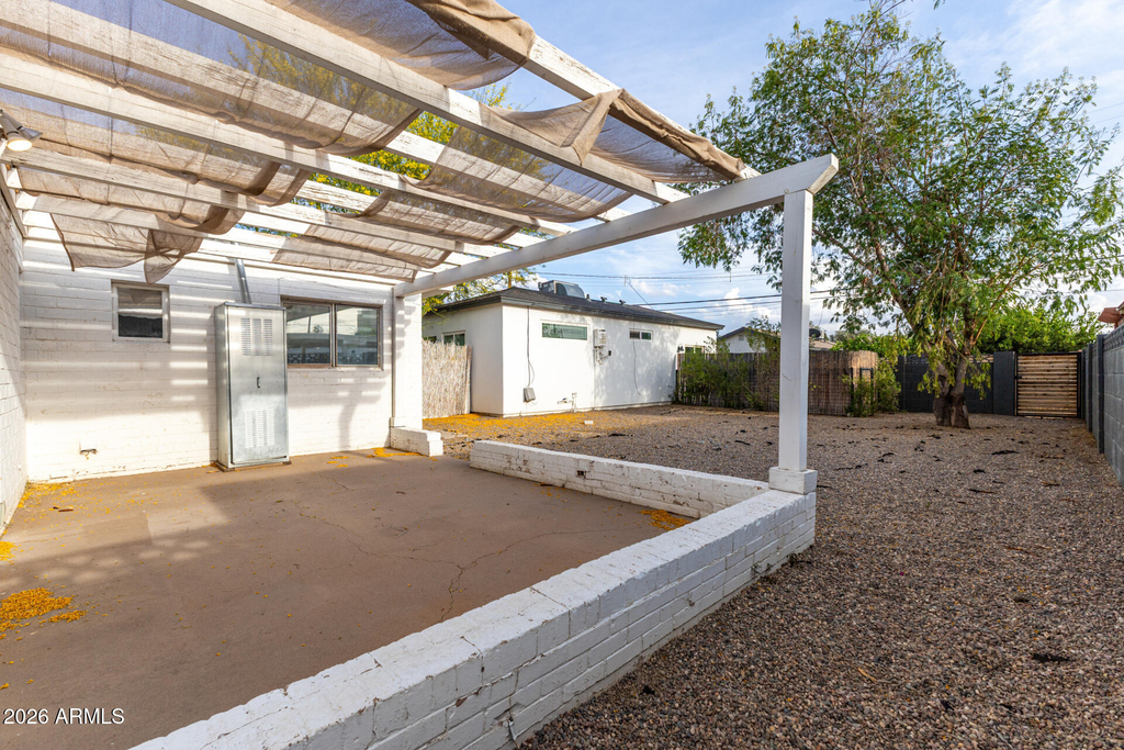 365 E Weldon Avenue - Photo 12