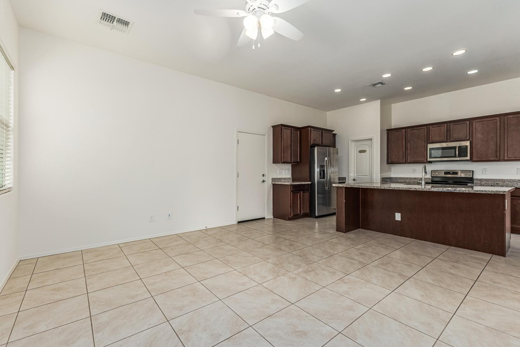2532 N 149th Avenue - Photo 5