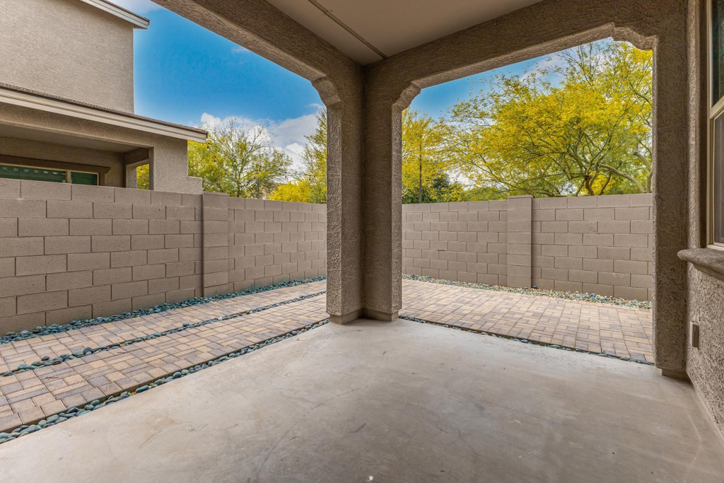 2532 N 149th Avenue - Photo 23