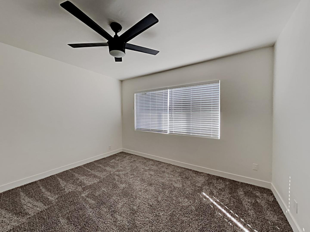 2431 W Shady Glen Avenue - Photo 6