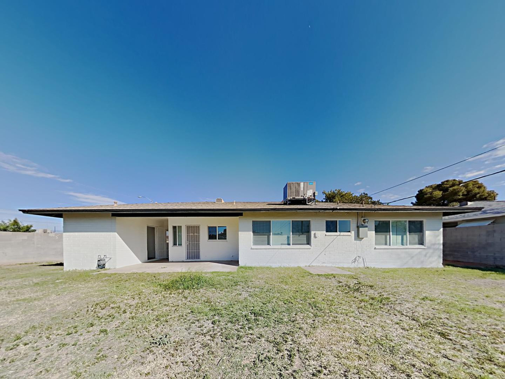 2431 W Shady Glen Avenue - Photo 13