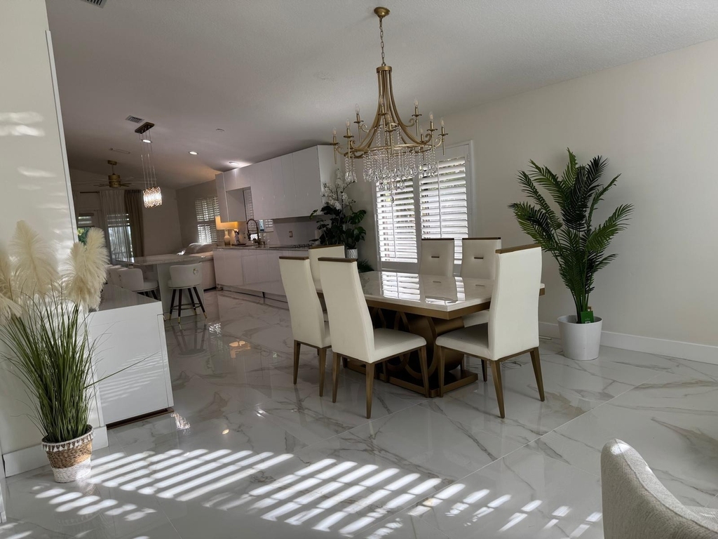 544 Nw 38th Avenue - Photo 2