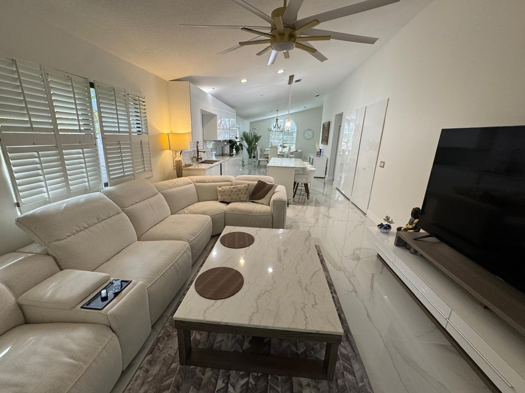 544 Nw 38th Avenue - Photo 6