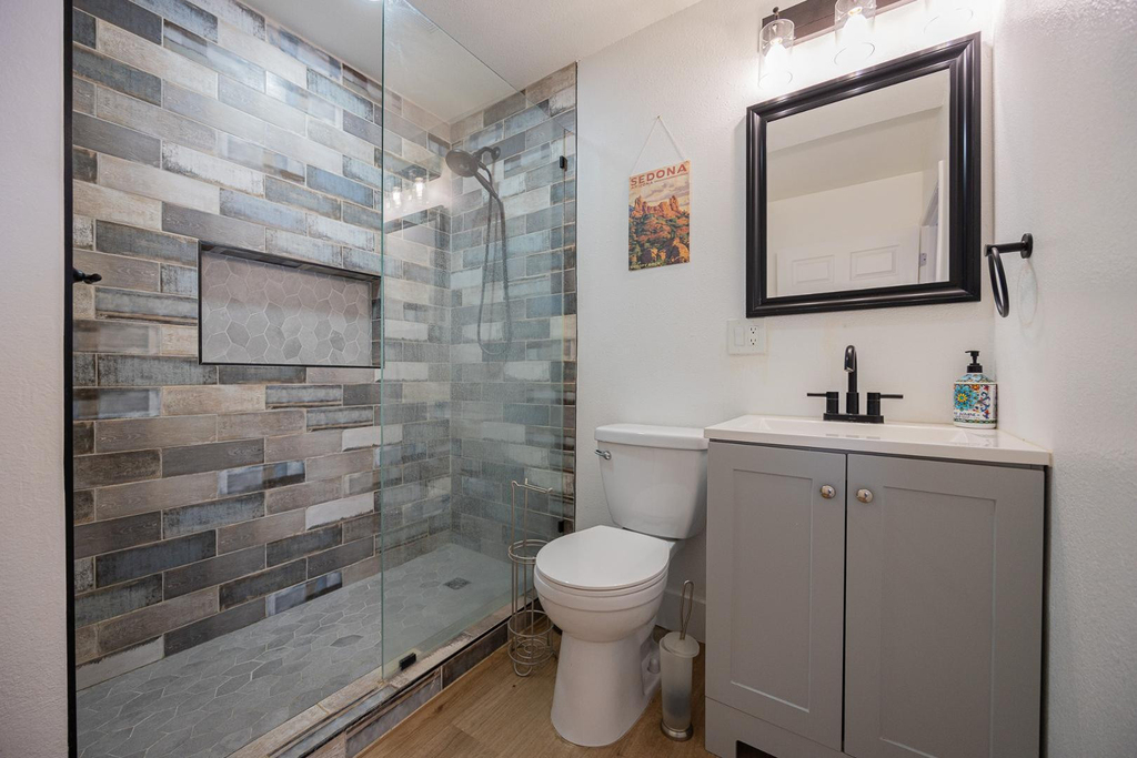 1221 E Highland Avenue - Photo 12