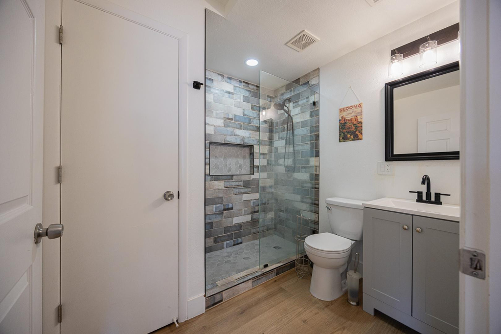 1221 E Highland Avenue - Photo 11