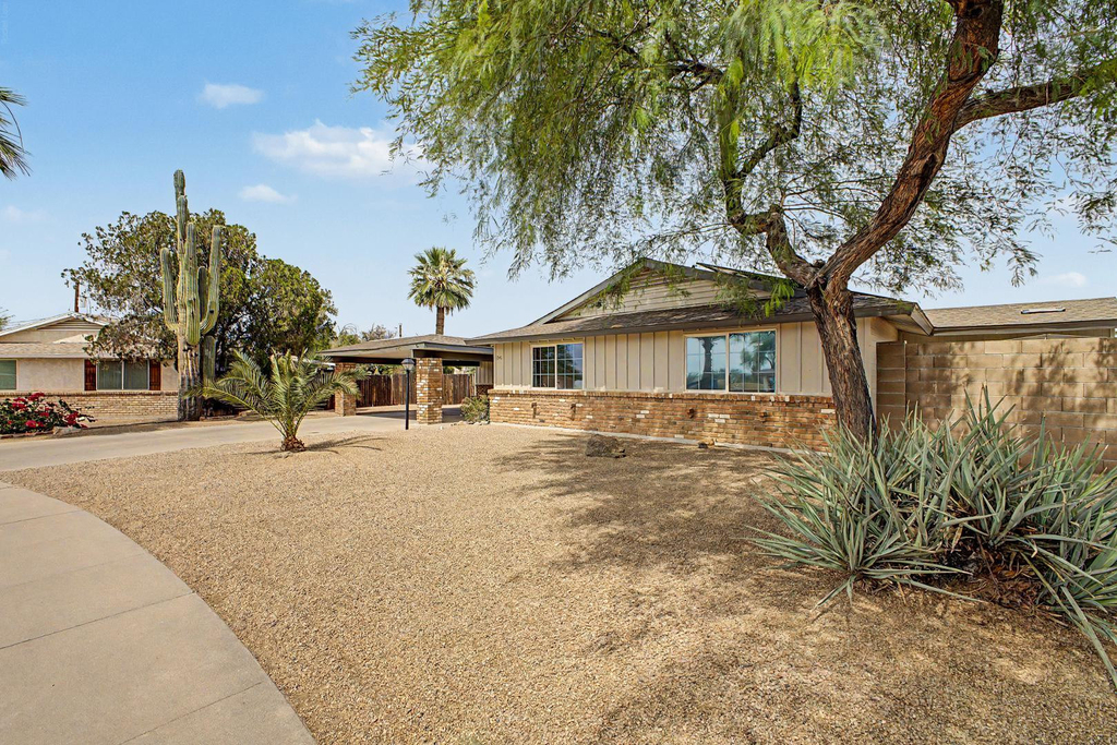 3346 E Cochise Drive - Photo 8