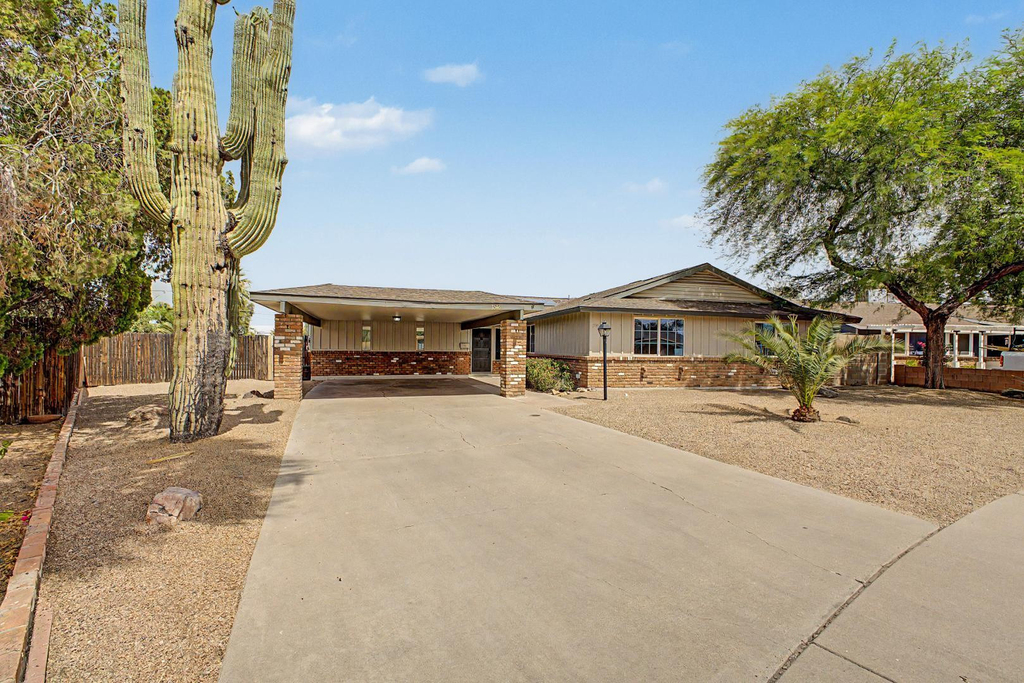 3346 E Cochise Drive - Photo 3