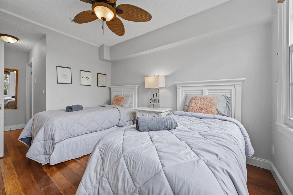 235 Sunrise Avenue - Photo 17