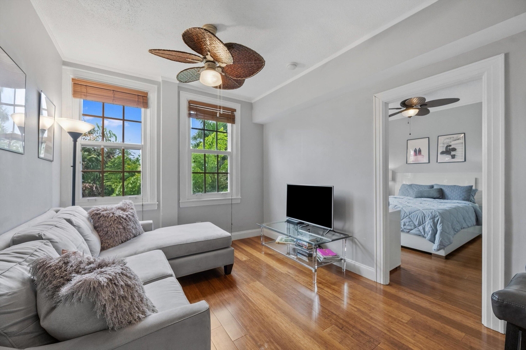 235 Sunrise Avenue - Photo 0