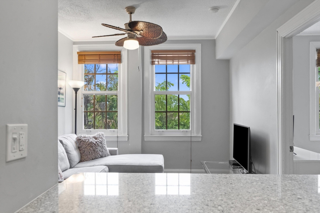 235 Sunrise Avenue - Photo 11
