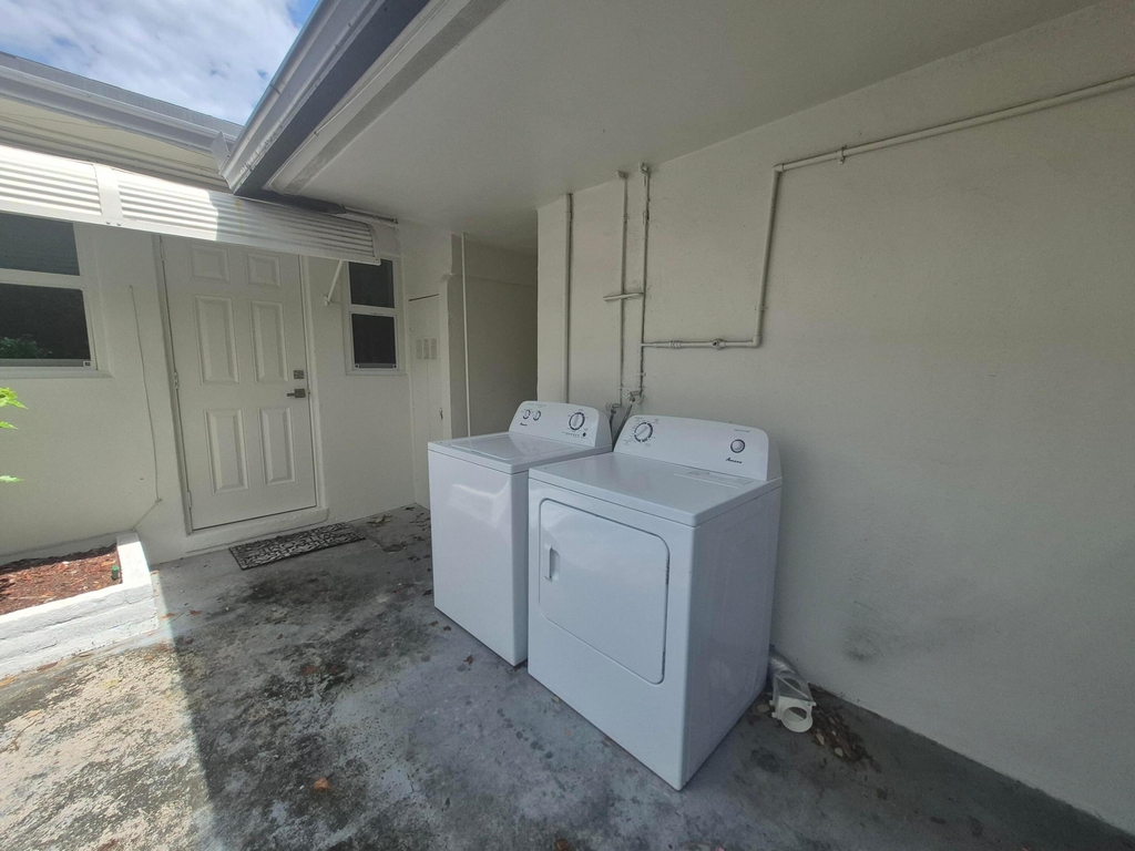 1119 Ne 17th Avenue - Photo 13