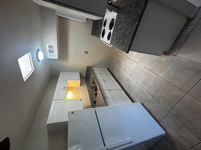 411 W Colter Street - Photo 0
