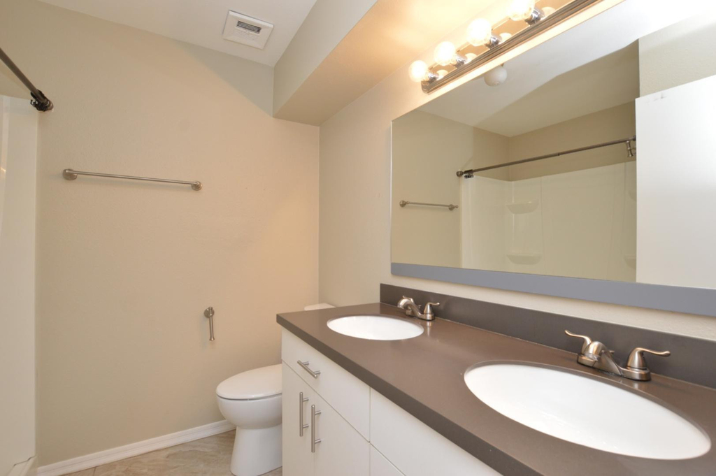 200 S Old Litchfield Road - Photo 11