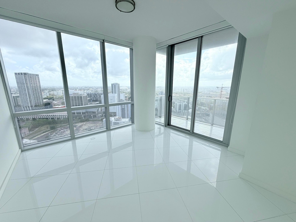 851 Ne 1st Avenue - Photo 7