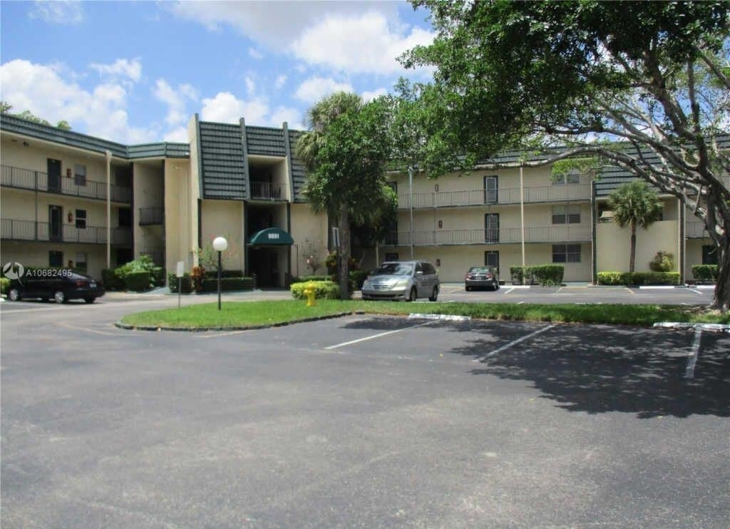 9091 Lime Bay Boulevard - Photo 4