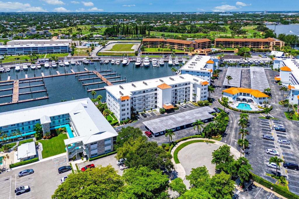 29 Yacht Club Drive - Photo 43