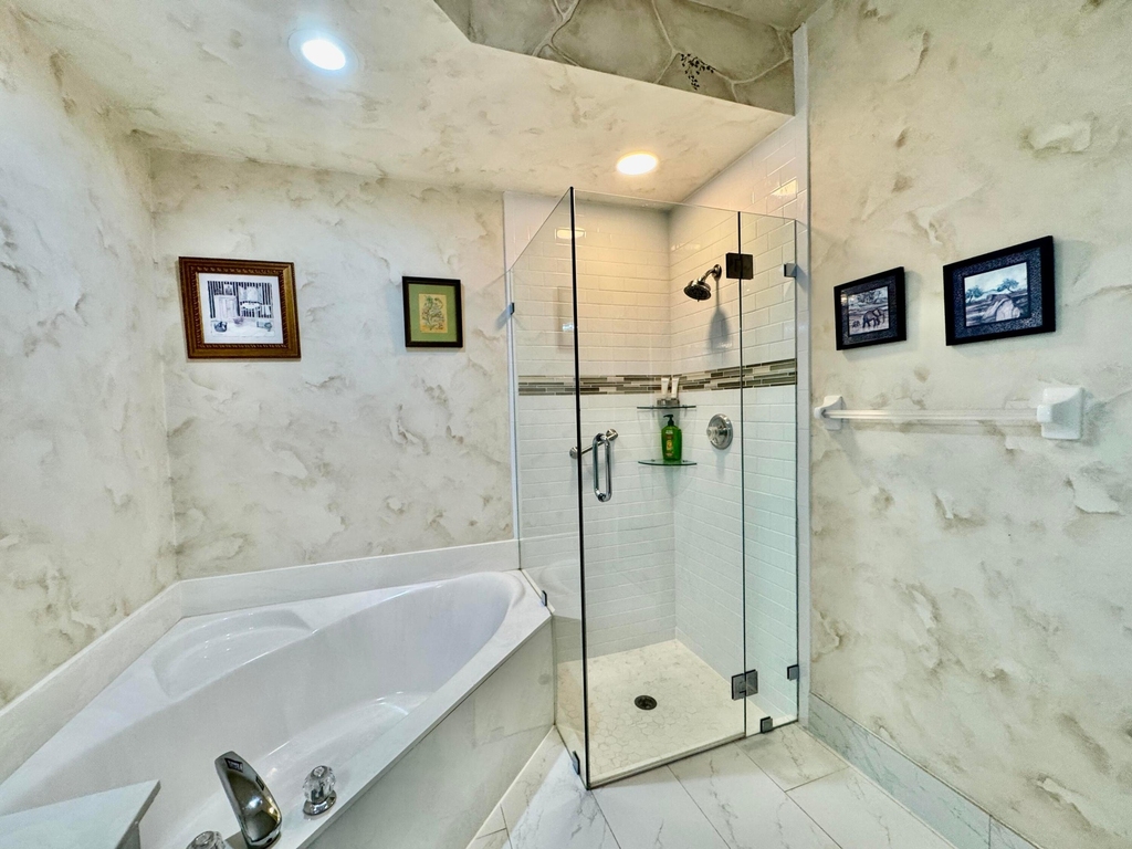8082 Aberdeen Drive - Photo 13