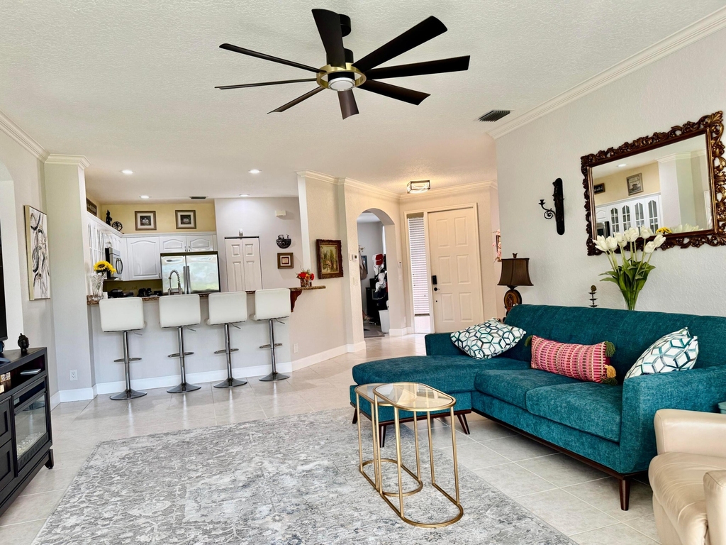 8082 Aberdeen Drive - Photo 4