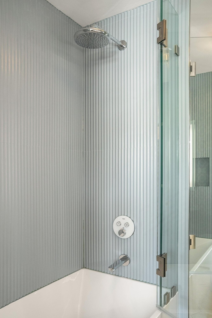 966 Jeffery Street - Photo 40
