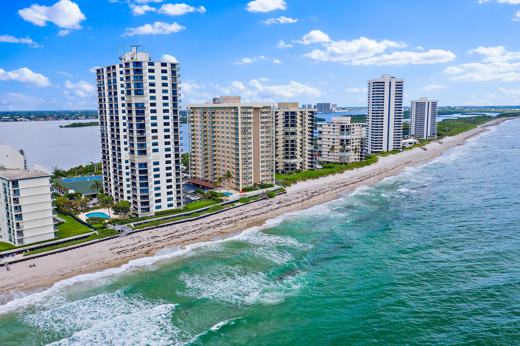5420 N Ocean Drive - Photo 1