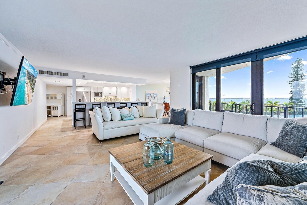 5420 N Ocean Drive - Photo 2