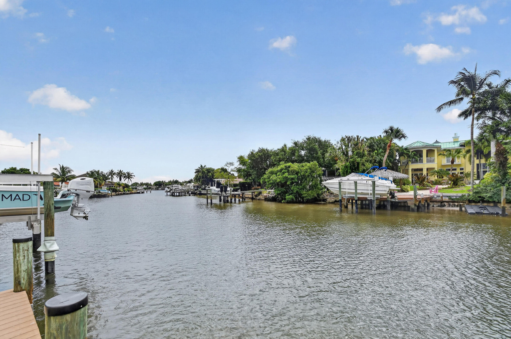 11521 Landing Place - Photo 27