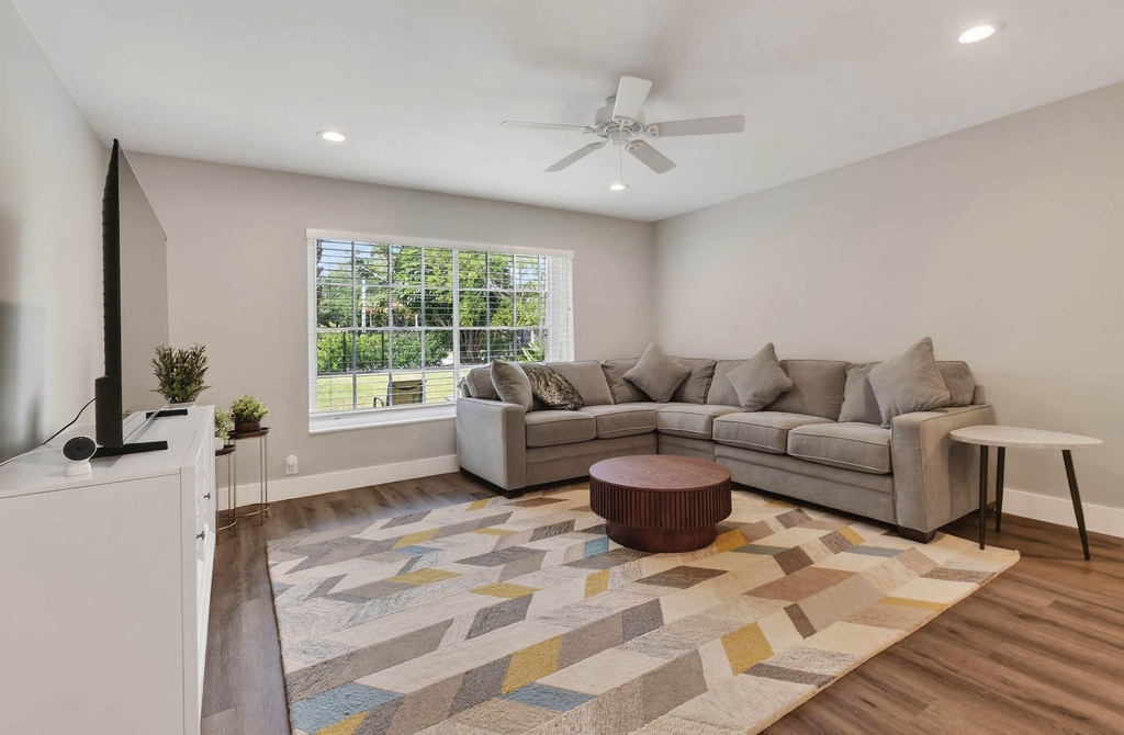 11521 Landing Place - Photo 4