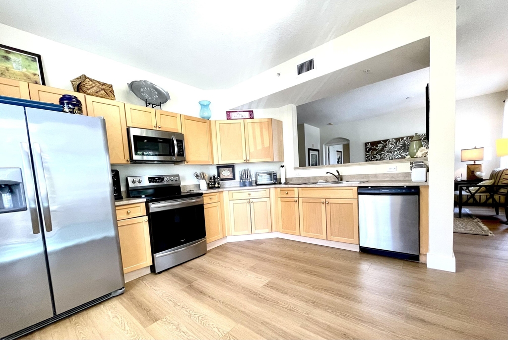 11028 Legacy Drive - Photo 20