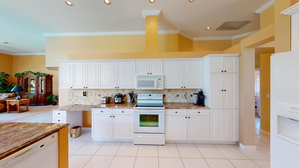 71 Cayman Place - Photo 21