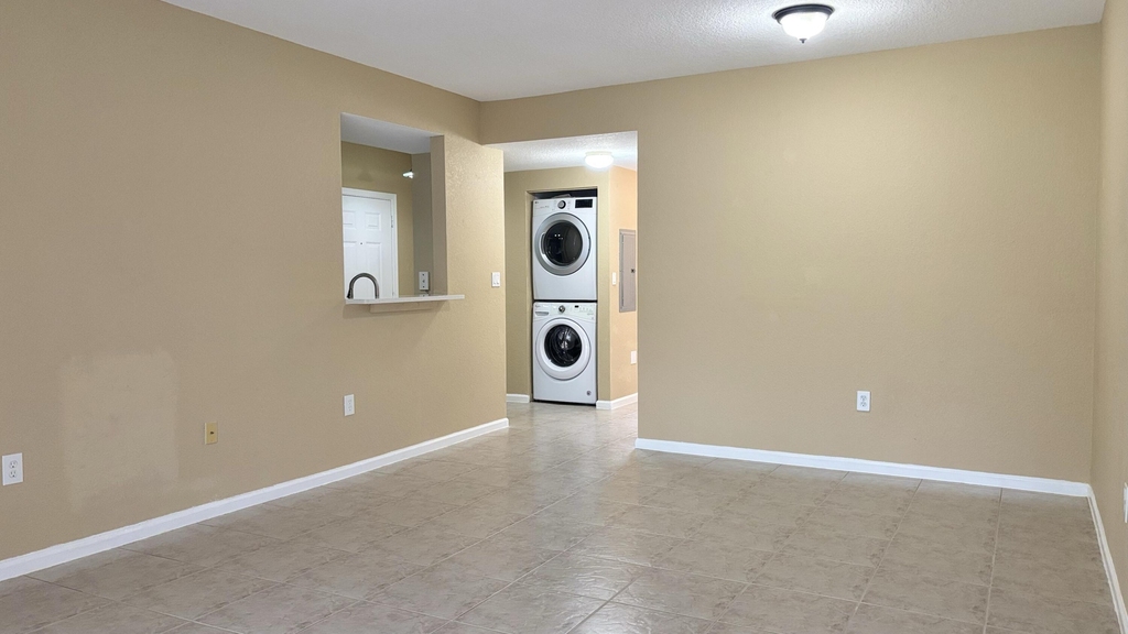 1103 Golden Lakes Boulevard - Photo 7