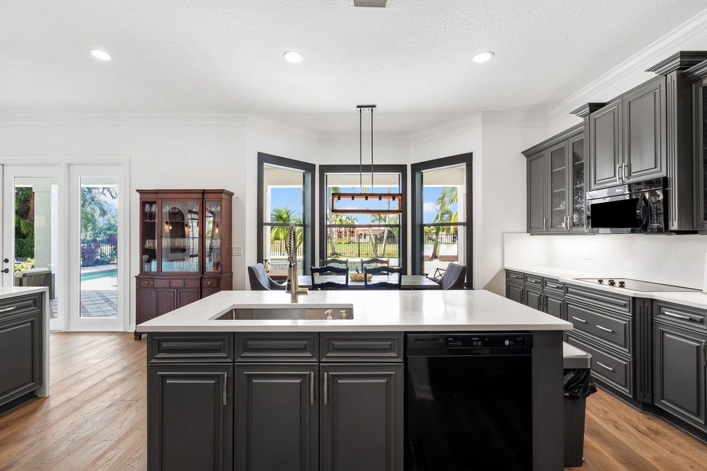 11695 Sunrise View Lane - Photo 11