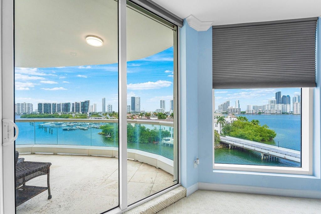 6000 Island Boulevard - Photo 24