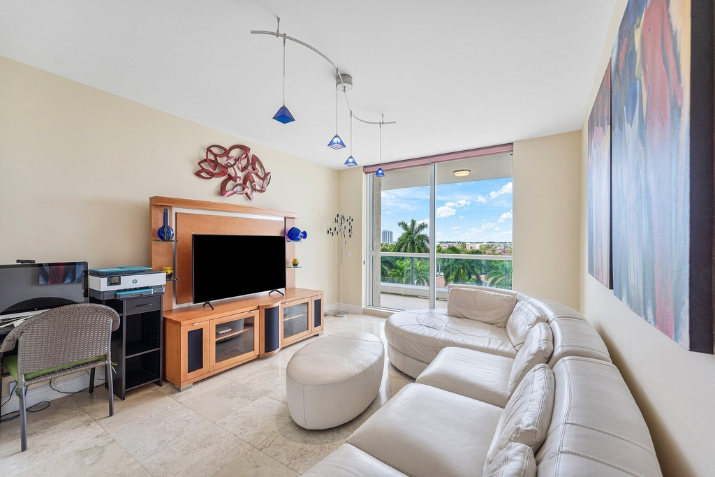 6000 Island Boulevard - Photo 17