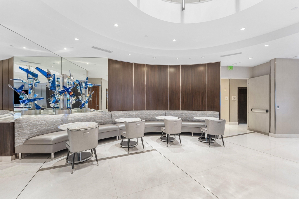 6000 Island Boulevard - Photo 39