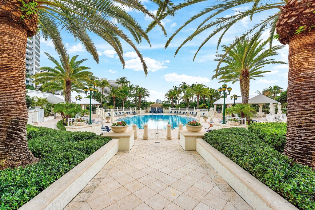 6000 Island Boulevard - Photo 51