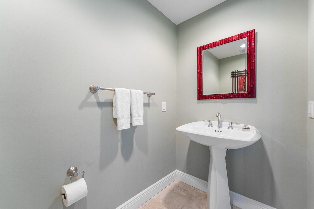 6000 Island Boulevard - Photo 11