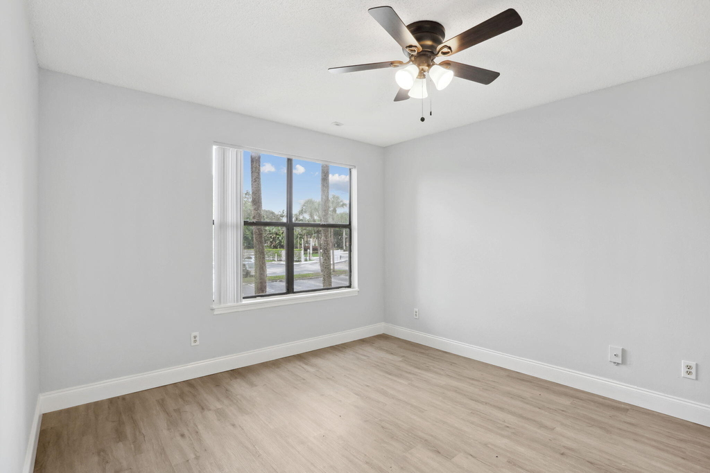 2301 N Congress Avenue - Photo 9