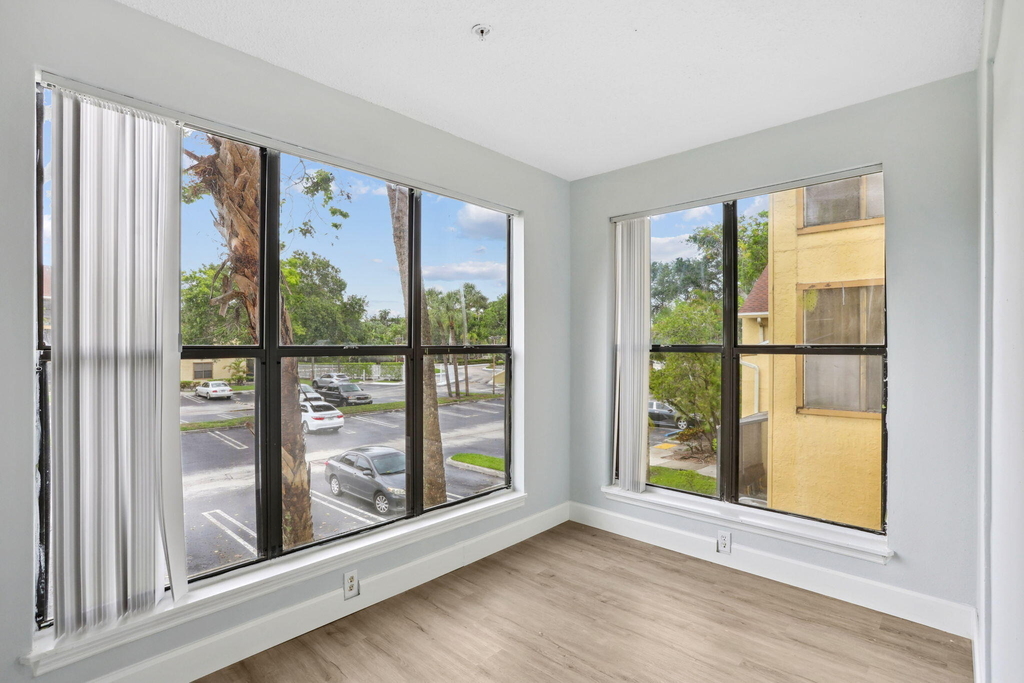 2301 N Congress Avenue - Photo 11