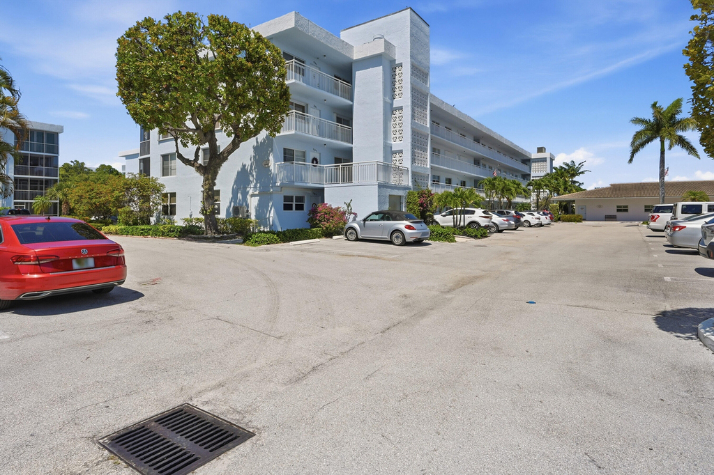 2008 S Federal Highway - Photo 1