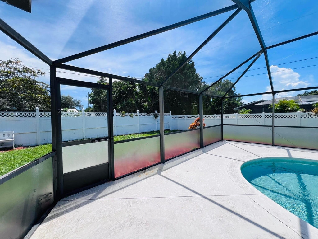 235 14th Avenue - Photo 4