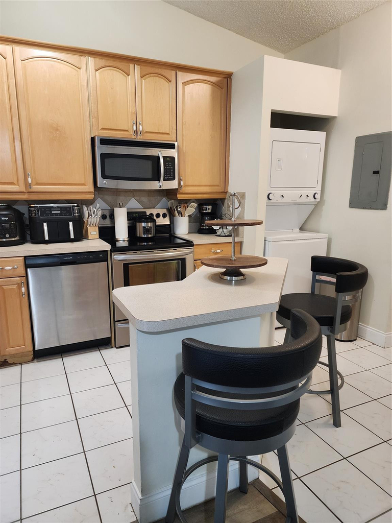 624 Nw 47th Street - Photo 3