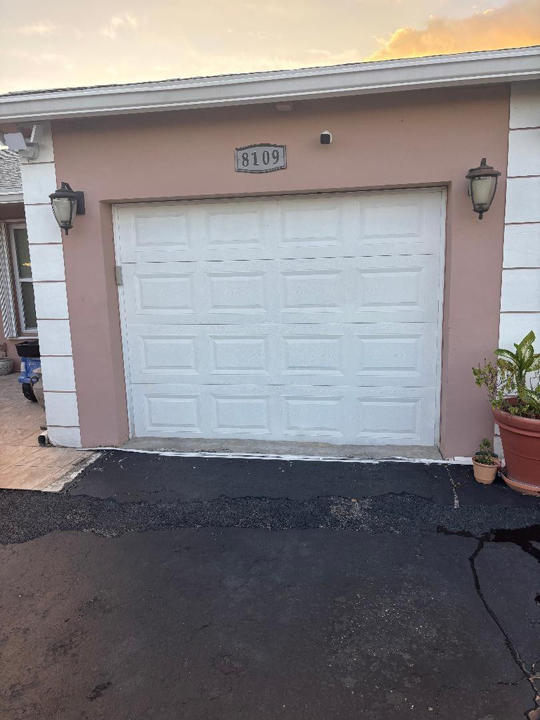 8109 Nw 74th Terrace - Photo 1