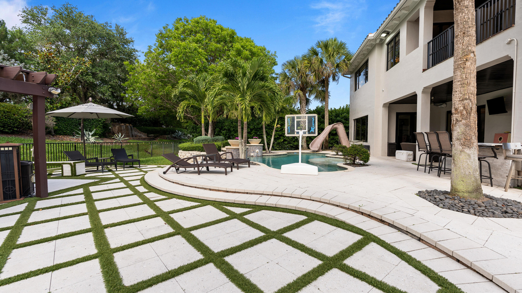 9521 Eden Manor - Photo 28