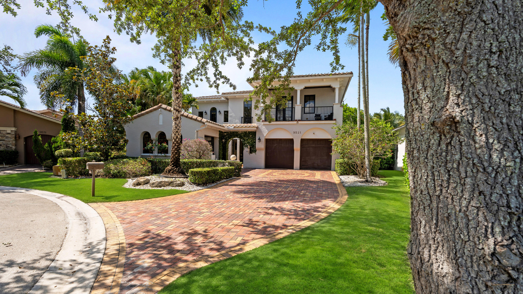 9521 Eden Manor - Photo 13