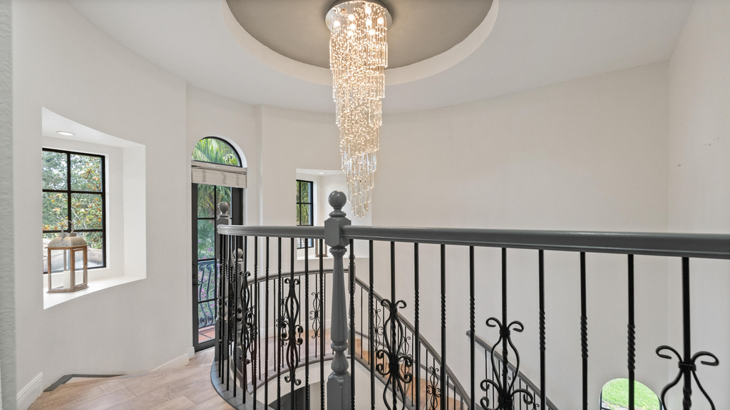 9521 Eden Manor - Photo 68