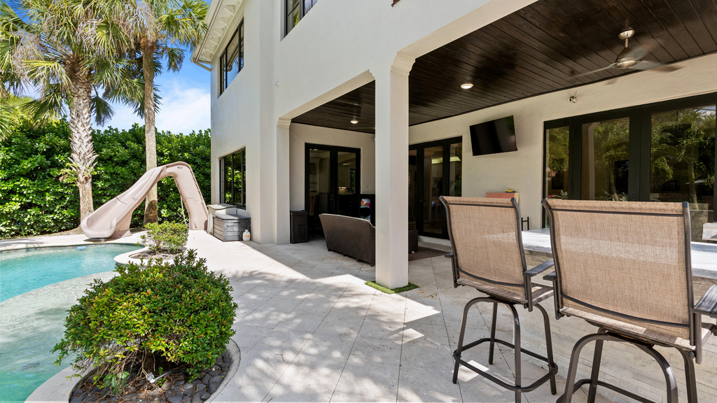 9521 Eden Manor - Photo 43